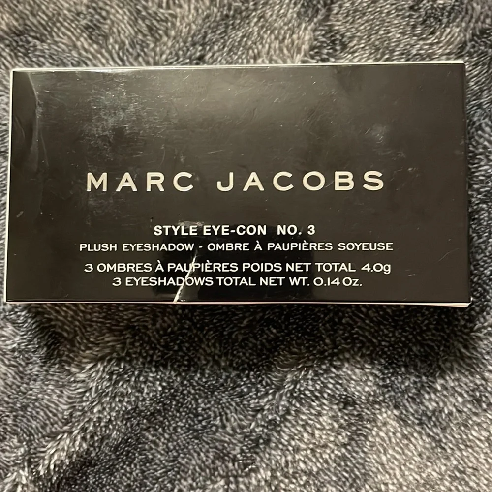 Marc Jacobs shadow never